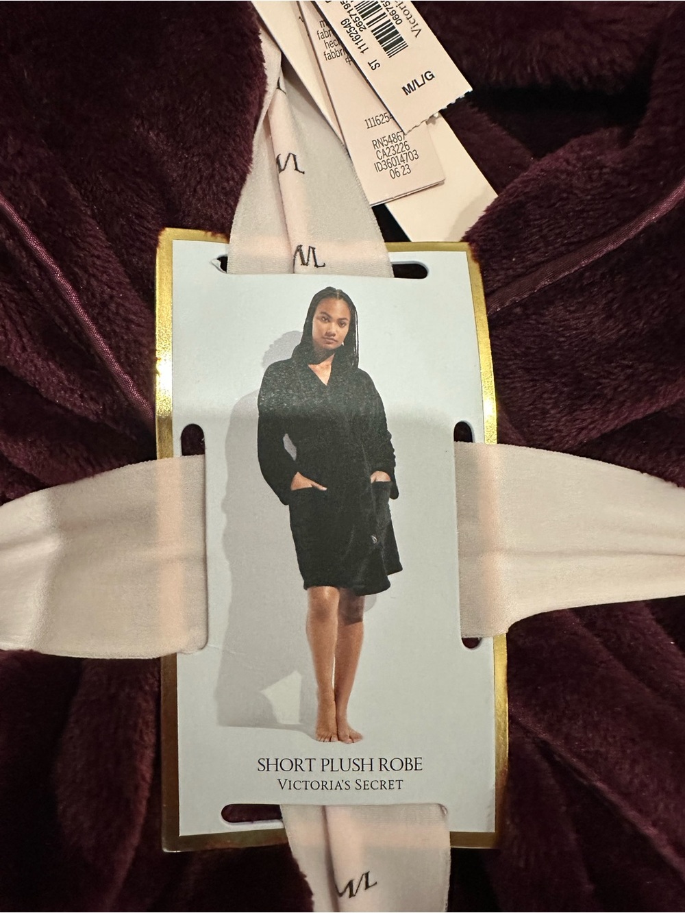Short Plush Robe - Picture 2 of 3